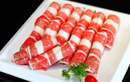 Ba Rọi Bò Mỹ Trong Đời Sống: Từ Bữa Cơm Thân Mật Đến Tiệc BBQ Sôi Động