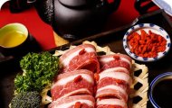 KHÁM PHÁ BA RỌI BÒ MỸ CUỘN TRONG SUKIYAKI VÀ LẨU MISO NHẬT